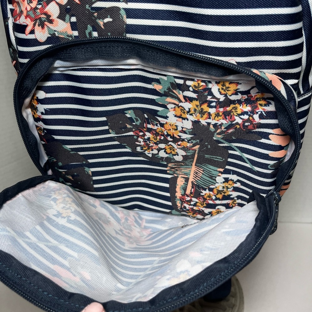 Roxy Lightweight Backpack - image 4